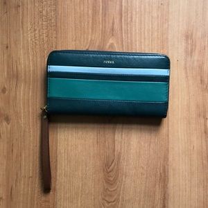 Fossil wallet